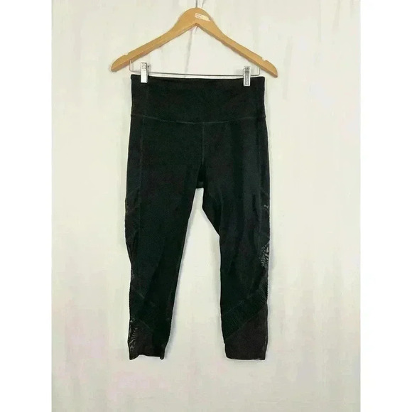 Athleta Black Leggings MEDIUM Mesh Women's Workout Activewear Low Rise Capri - Picture 12 of 13